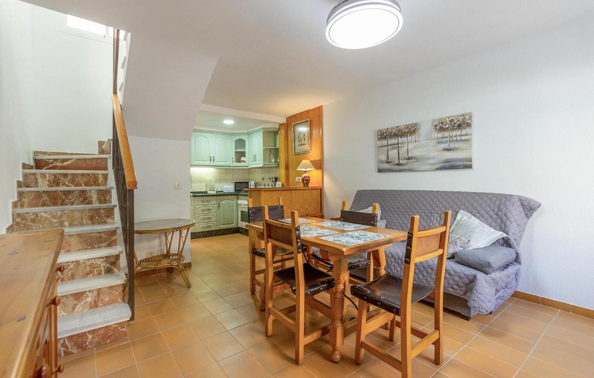 2 Bedroom Awesome Home In Santa Pola Eksteriør billede